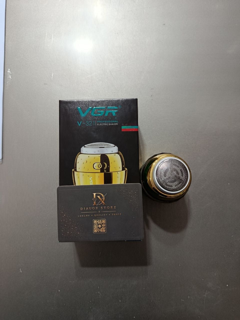 شیور تخم مرغی  برند VGR مدل v_32